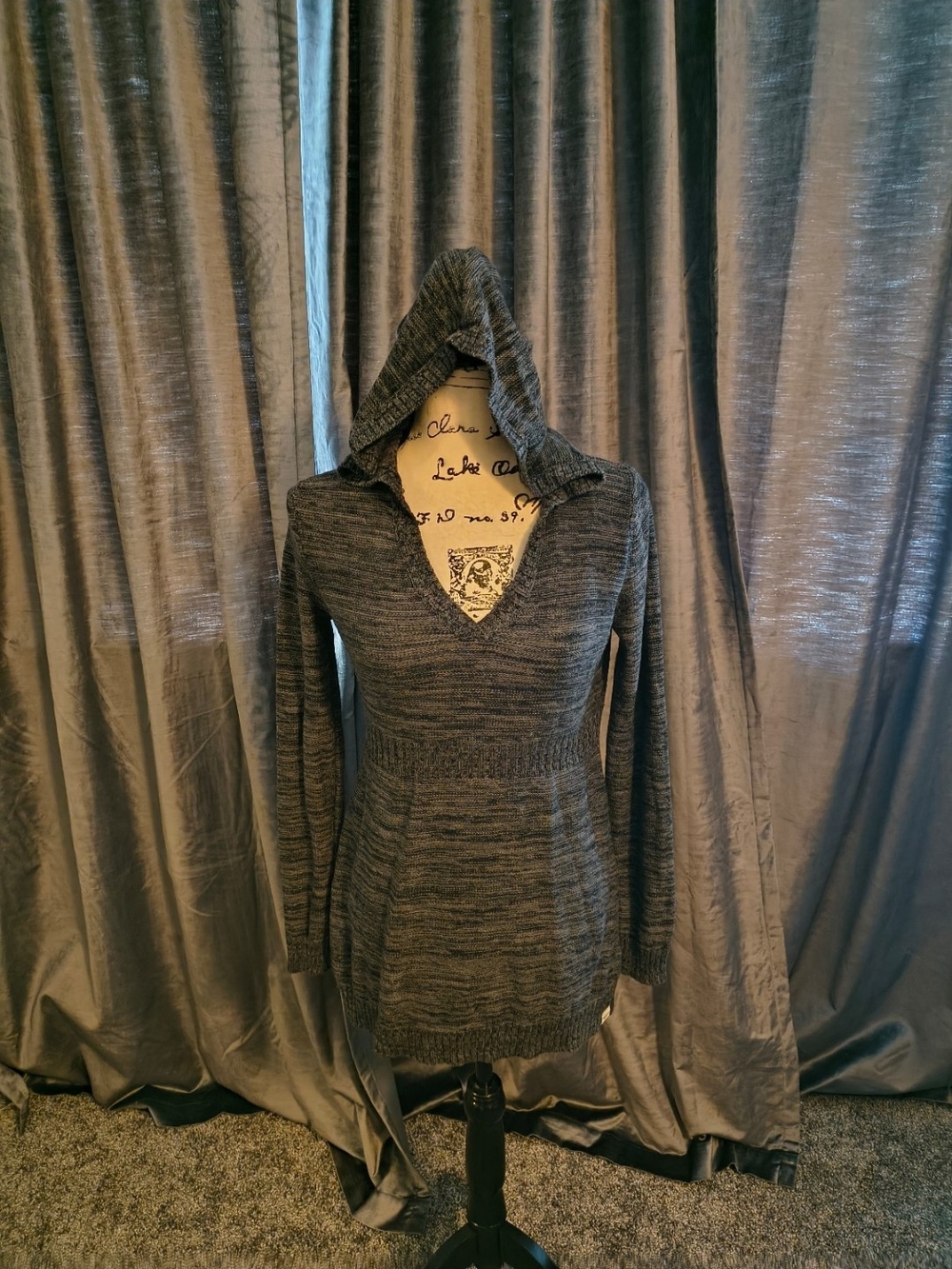 Roxy Women's Hooded V-Neck Sweater - Charcoal
